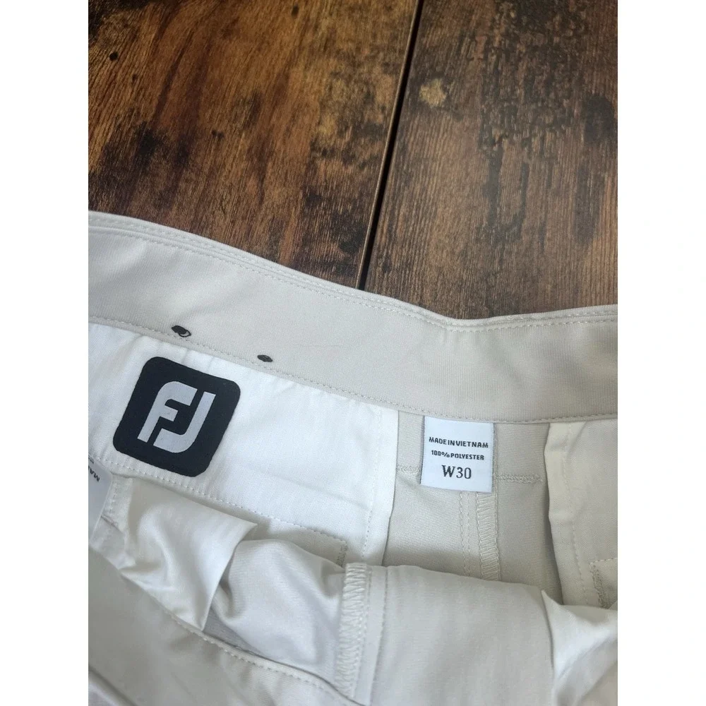 FootJoy FJ Men's Golf Shorts Khaki Size 30 Performance Flat Front 9